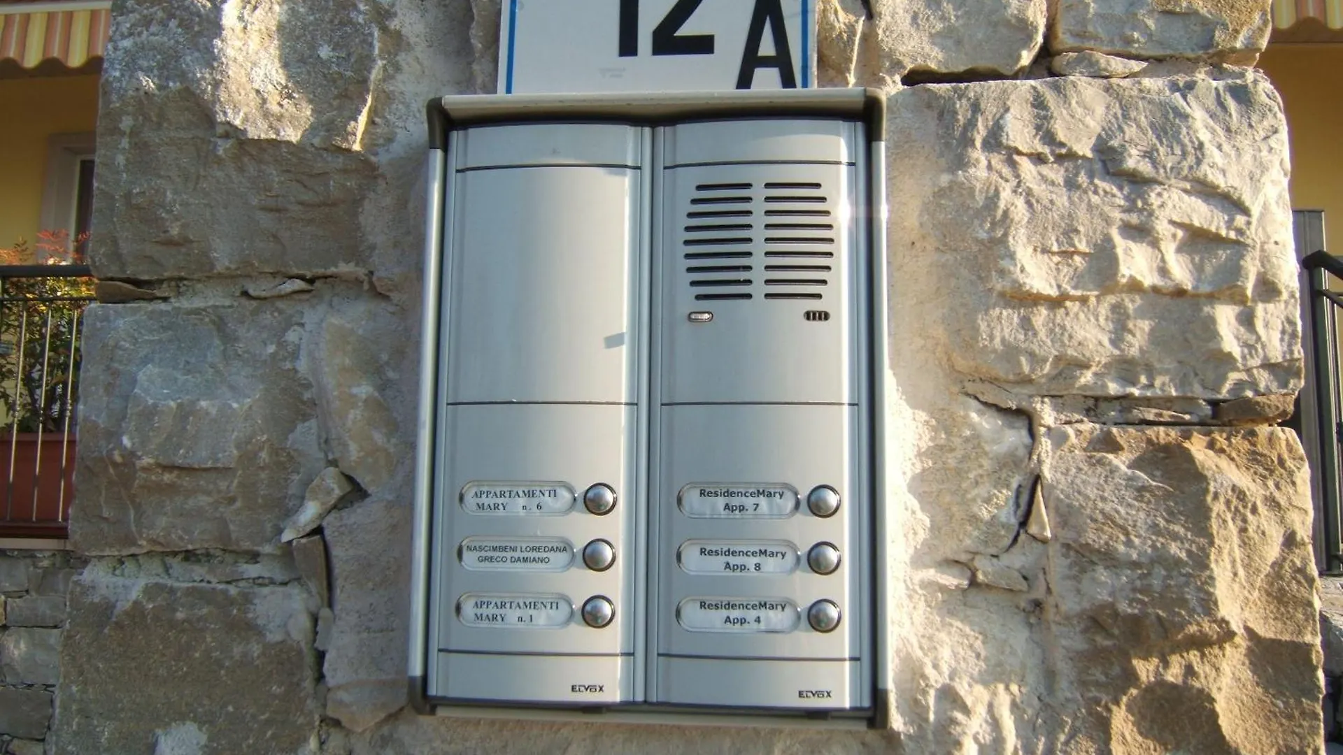 Apartment Appartamenti Mary Brenzone sul Garda Italien