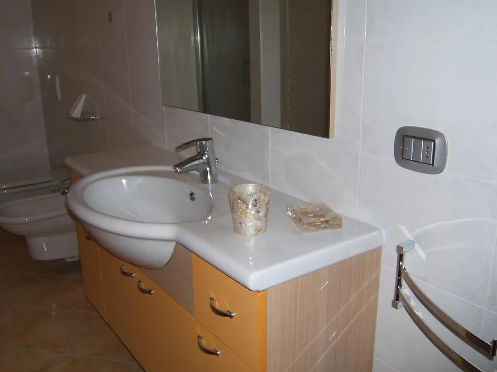 Appartamenti Mary Brenzone sul Garda Apartment