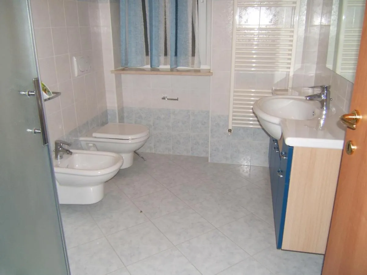 Apartment Appartamenti Mary Brenzone sul Garda Italien
